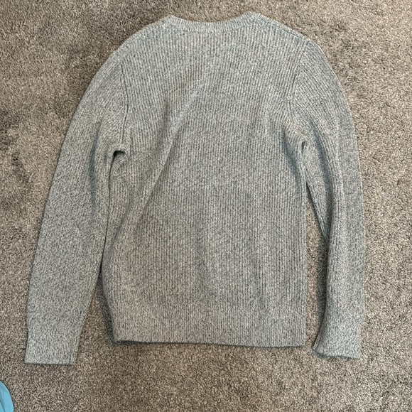 H&M Sweater - Picture 2 of 2